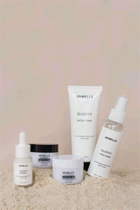 Jual Mirelle Glossy Series Set Toner Facial Serum Day Night Cream