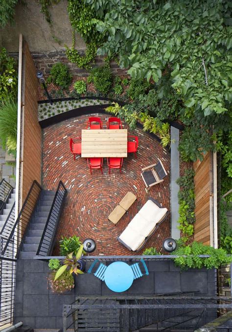 Small backyard designs does not mean you cant install a swimming pool. Brilliant Backyard Ideas, Big and Small