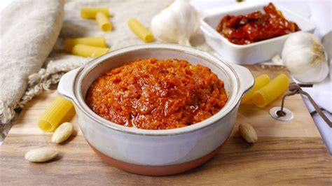 Pesto di pomodori secchi - Ricette Bimby