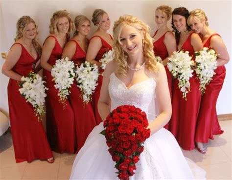 Or maybe go for a totally sequined. LOVE, The beauty of the soul: THEME UP YOUR WEDDING WITH RED!