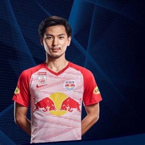 サッカー日本代表のイケメン選手（既婚者）の結婚と子供の情報 まずは 既婚者のイケメン選手 を チェックしていきましょう! イケメン南野拓実(サッカー日本代表)彼女や結婚は？年収推移や ...