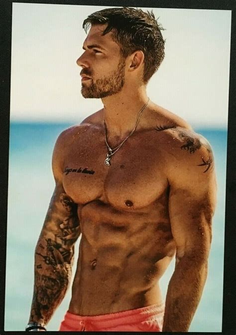 Photo Hot Sexy Stud Muscular Shirtless Hunk Male Muscle Man 4x6 Picture