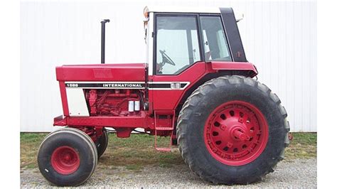 1980 International Farmall 1586 2016 02 20 Tractor Shed