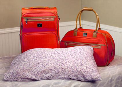 The most common hospital bag labor material is jersey knit. What to pack in your hospital bag for labor and delivery ...