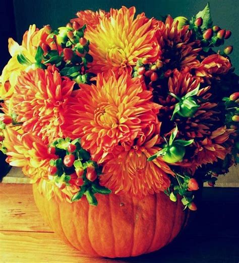 Fall flowers for wedding centerpieces. 23 Vibrant Fall Wedding Centerpieces To Inspire Your Big Day