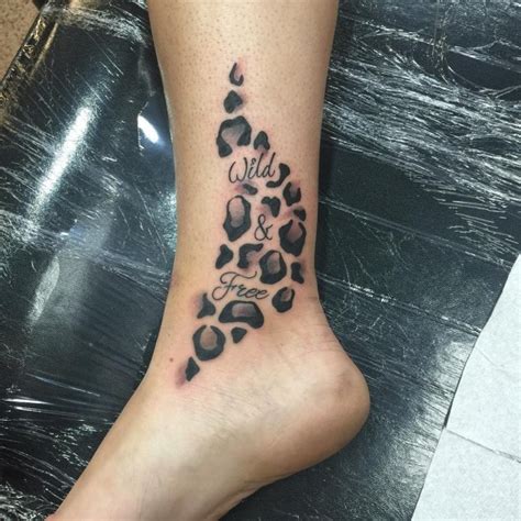 We have gathered 50 rocking cheetah print tattoos for you to sift through and choose the one most suitable for you. 55 Creative Cheetah Print Tattoo Designs & Meanings - Wild ...