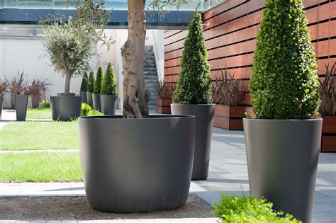 Shop wayfair for all the best extra large planters. Pflanzengefässe | Haus & Garten | Blumenmarkt Dietrich