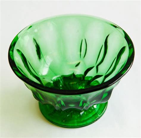 emerald green glass vintage bowl by ollyoxes on etsy green glass vintage bowls glass art