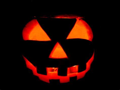 Irish immigrants brought the tradition to america, home of the pumpkin, and it became an integral part of halloween festivities. Jack-o-Lantern Carving Made Easy - Perfecting You Pumpkin ...