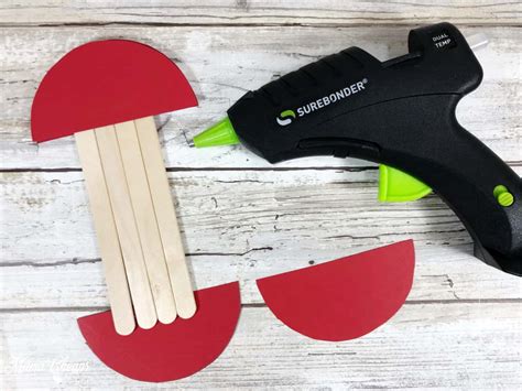 Simple Popsicle Stick Apple Craft Mama Cheaps®