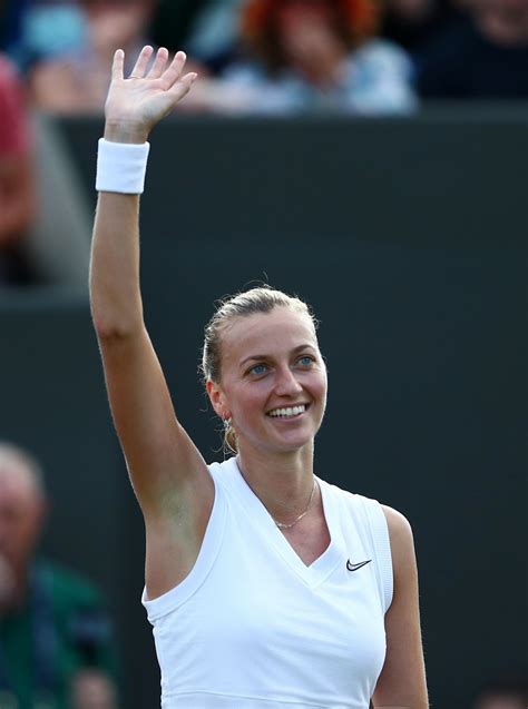 Jedenáctá nasazená petra kvitová se utká v druhém duelu dne na kurtu suzanne lenglenové s belgickou kvalifikantkou greet minnenovou. Petra Kvitova - Wimbledon Tennis Championships 07/02/2019 ...