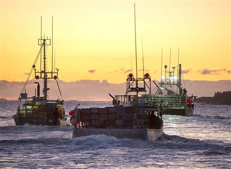 Nova Scotia Lobster Fishermen Protest Out Of Control First Nations