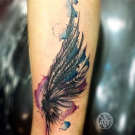 45 Awesome Feather Tattoo Ideas - ADDICFASHION | Feather tattoos, Feather tattoo, Tribal feather ...