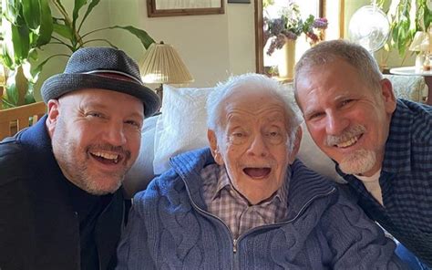 Why Did Nobody Post This Awesome Picture Of 92 Year Old Jerry Stiller