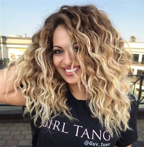 Most Dazzling Curly Blonde Hairstyles Hottest Haircuts