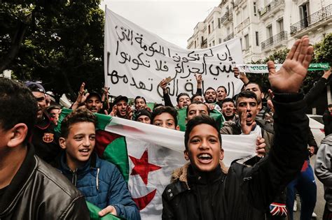 Programme tv du foot en direct à la télé. Algérie DIRECT : manifestation historique, des ...