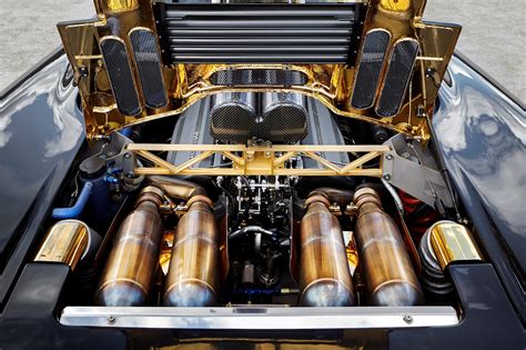 Most Iconic Bmw V12 Powered Cars Ever Made Carbuzz