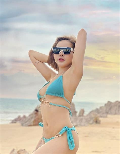 Hot Girl Trâm Anh Khoe Vòng đẹp Hoàn Hảo Với Bikini Nóng Bỏng