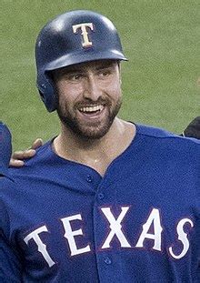 Outfielder, first baseman and third baseman. MLB에서 가장 극단적인 쉬프트에 당하고 있는 선수 - 유머/이슈/정보 - 에펨코리아