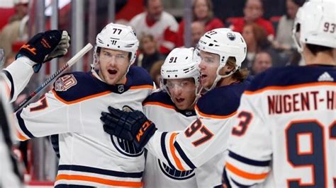 Mcdavid Oilers Stay Hot In Win Over Red Wings Cbc Sports