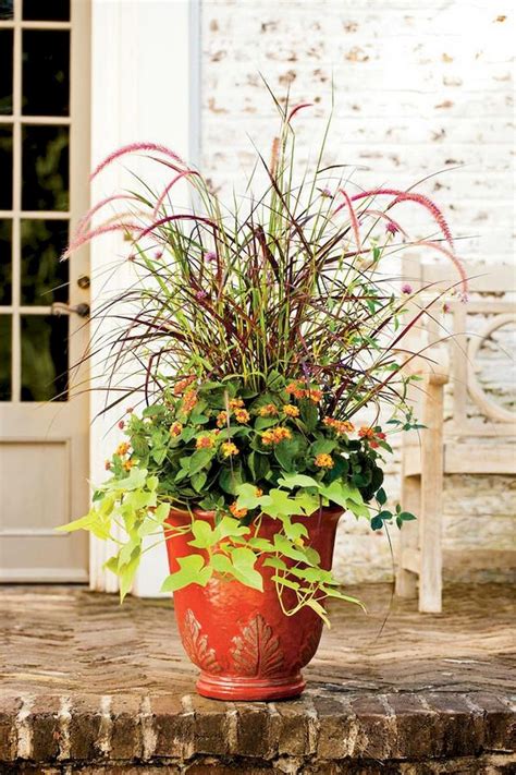 88 Amazing Fall Container Gardening Ideas 21