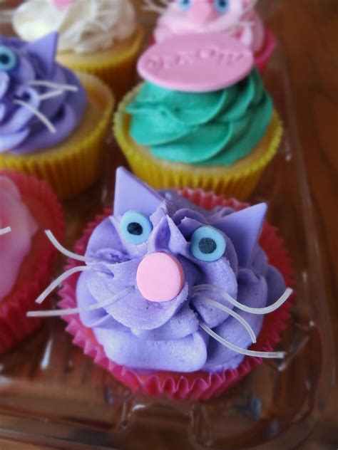 Libbys Cupcakes Etc Kitty Cat Birthday Cupcakes