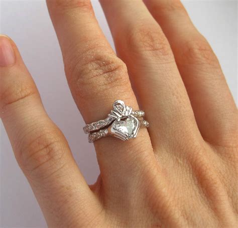 Claddagh Wedding Engagement Ring Set, Silver Claddagh ...