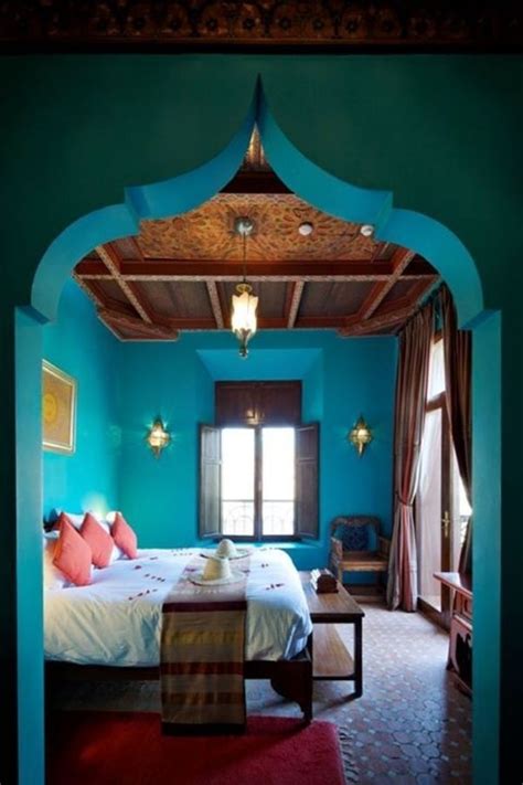 Check out moroccan bedroom photo galleries full of ideas for your home, apartment or office. Amazing Moroccan bedroom ideas - bold colors and ornate ...