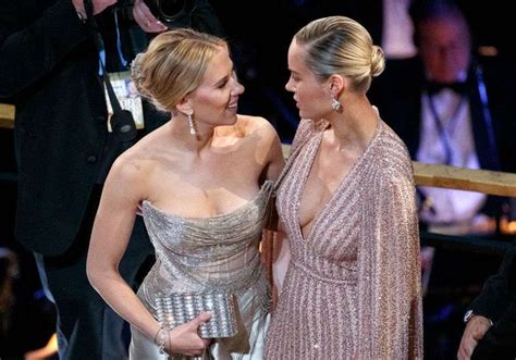 Marvel Stars Scarlett Johansson And Brie Larson Look Glamorous Together At Oscars
