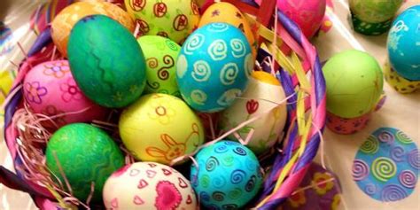 Perayaan misa hari minggu paskah ii 19 april 2020 18 00 wib. Apakah telur Paskah yang sudah dicat boleh dimakan? | merdeka.com