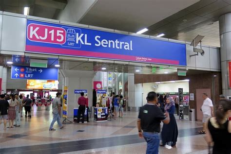By far the most scenic and pleasant way to get to penang from kuala lumpur is to take one of the ets trains from either kl sentral railway station or the old. Things To Know About Traveling From Kuala Lumpur To Penang ...