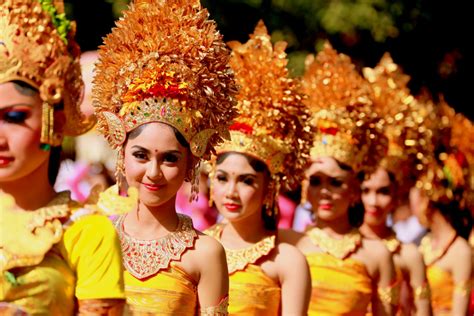 Balinese Traditional Uniform Bali Semara