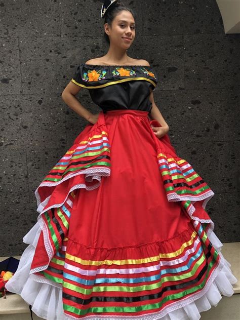 Ideas Mexican Outfit Mexican Traditional Clothing Traditional Mexican Dress
