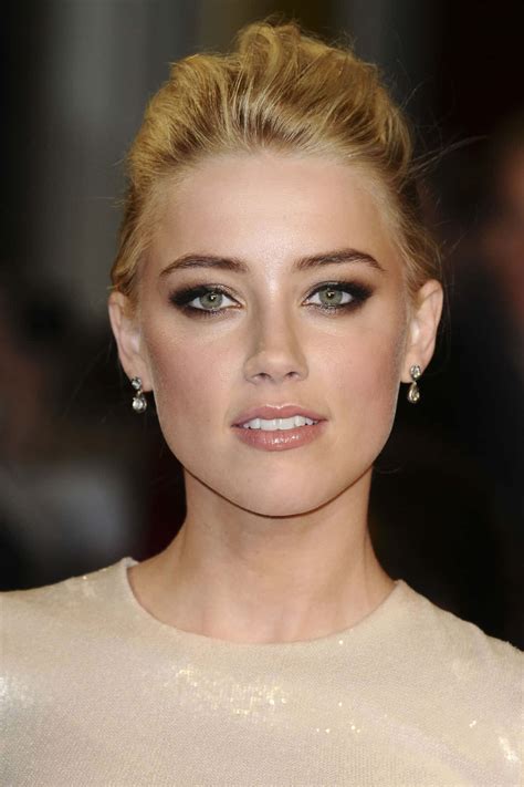 Download Actress Amber Heard At A Film Premiere