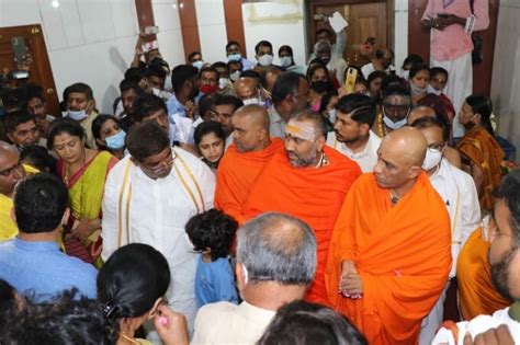 ಚಿತ್ರಗಳು ಎರಡು ವರ್ಷಗಳ ಬಳಿಕ ಭಕ್ತರಿಗೆ ದರ್ಶನ ನೀಡಿದ ಹಾಸನಾಂಬ ದೇವಿ Hasanamba Temple Opens For