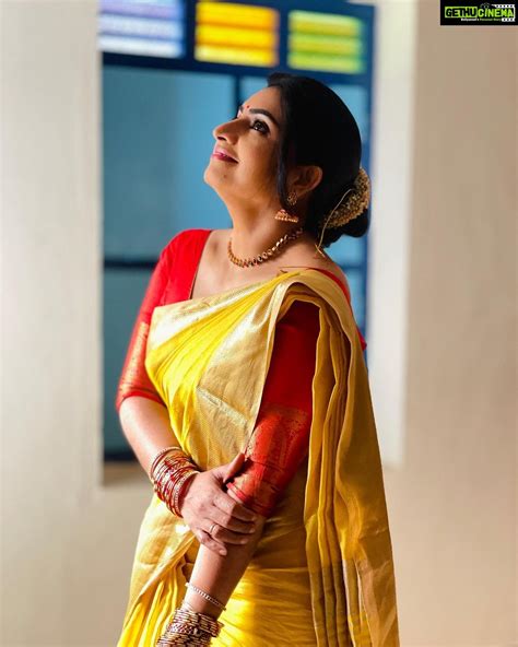 Actress Sujitha Hd Photos And Wallpapers February 2023 Gethu Cinema