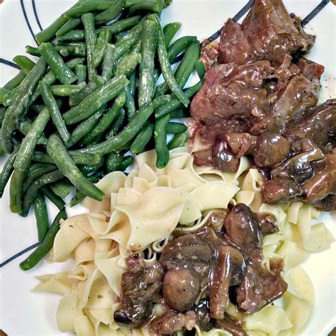 Beautiful steaks, succulent vegetables, creamy starches are very possible & very easy with sousvide. IMG_20140130_175325057_HDRB.jpg (1568×1568) | Chuck steak recipes, Chuck steak, Braised