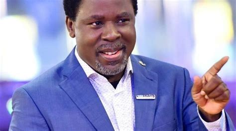 Late prophet tb joshua's widow, mrs eveline joshua, has paid her last respect to her husband at his lying in state today. PROPHET TB JOSHUA'S BURIAL DATE REVEALED! - The Paper