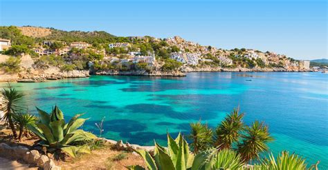 Majorca is the largest of the balearic islands, which lie in the western mediterranean sea. Majorca Holidays 2020 / 2021| Thomas Cook