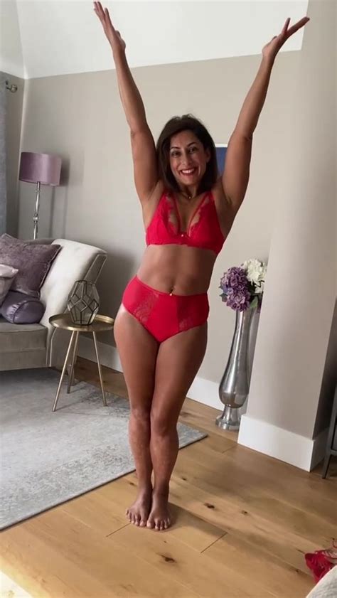 Loose Women S Saira Khan Strips To Sexy Red Lace Lingerie And Flaunts