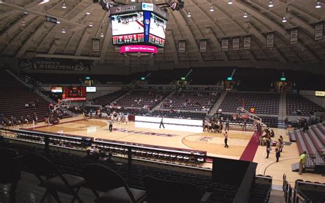 Find southern illinois university arena venue concert and event schedules, venue information, directions, and seating charts. 48+ Southern Illinois Wallpaper on WallpaperSafari