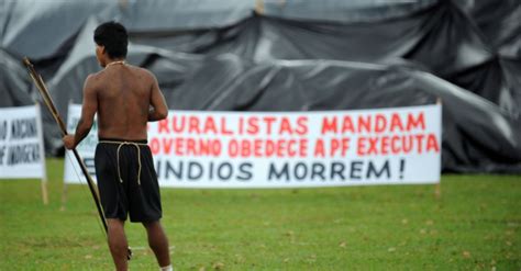 Índios se mobilizam contra mudança na demarcação de terras BOL Fotos