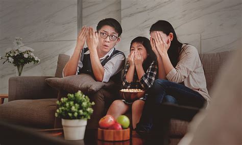 There are many people who like to get scared, so horror movies are a retreat for them. 10 Best Halloween Movies to Watch with Your Family ...