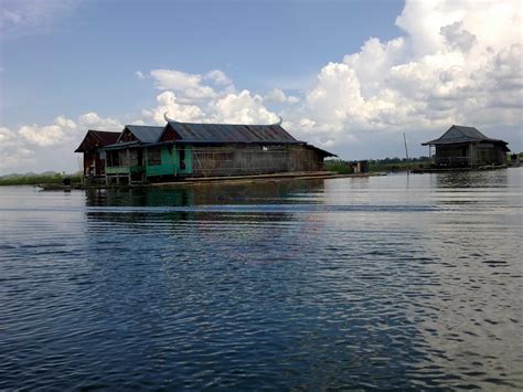 Danau Tempe Pesona Rumah Terapung Di Sulawesi Selatan Sulawesi Selatan