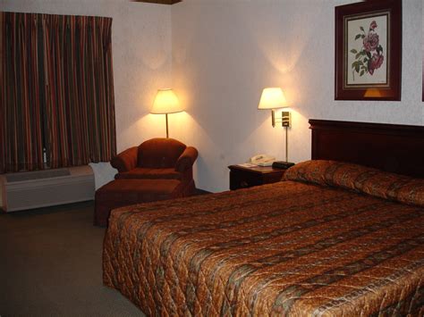 There is also conference space for various events and meetings. Holiday Inn Express, Demopolis AL | Ginger | Flickr