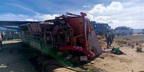 Tres Muertos Y 29 Heridos Deja Un Choque Frontal Entre Dos Vehículos En La Vía La Paz Oruro