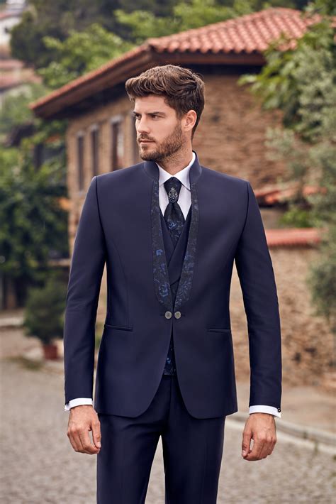 Brautkleider, brautmode, hochzeitskleider, abendkleider, abendmode, cocktailkleider, mädchenkleider können sie hier finden. 019_1837 | Brauthaus Mannheim