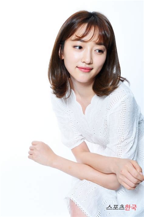 Görünümler 164 b2 yıl önce. 스포츠한국:'쌈, 마이웨이'의 배우 표예진