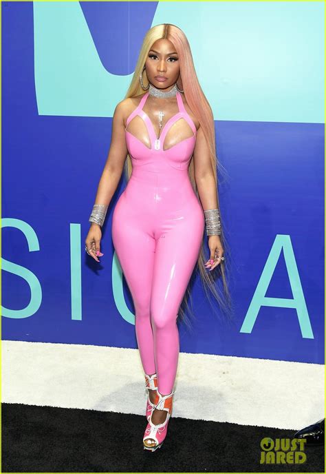 Nicki Minaj Wears Pink Latex Bodysuit To Mtv Vmas 2017 Photo 3946625 Nicki Minaj Photos