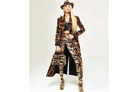 Hailey Baldwin Wears Burberry For Vogue Japan August 2018